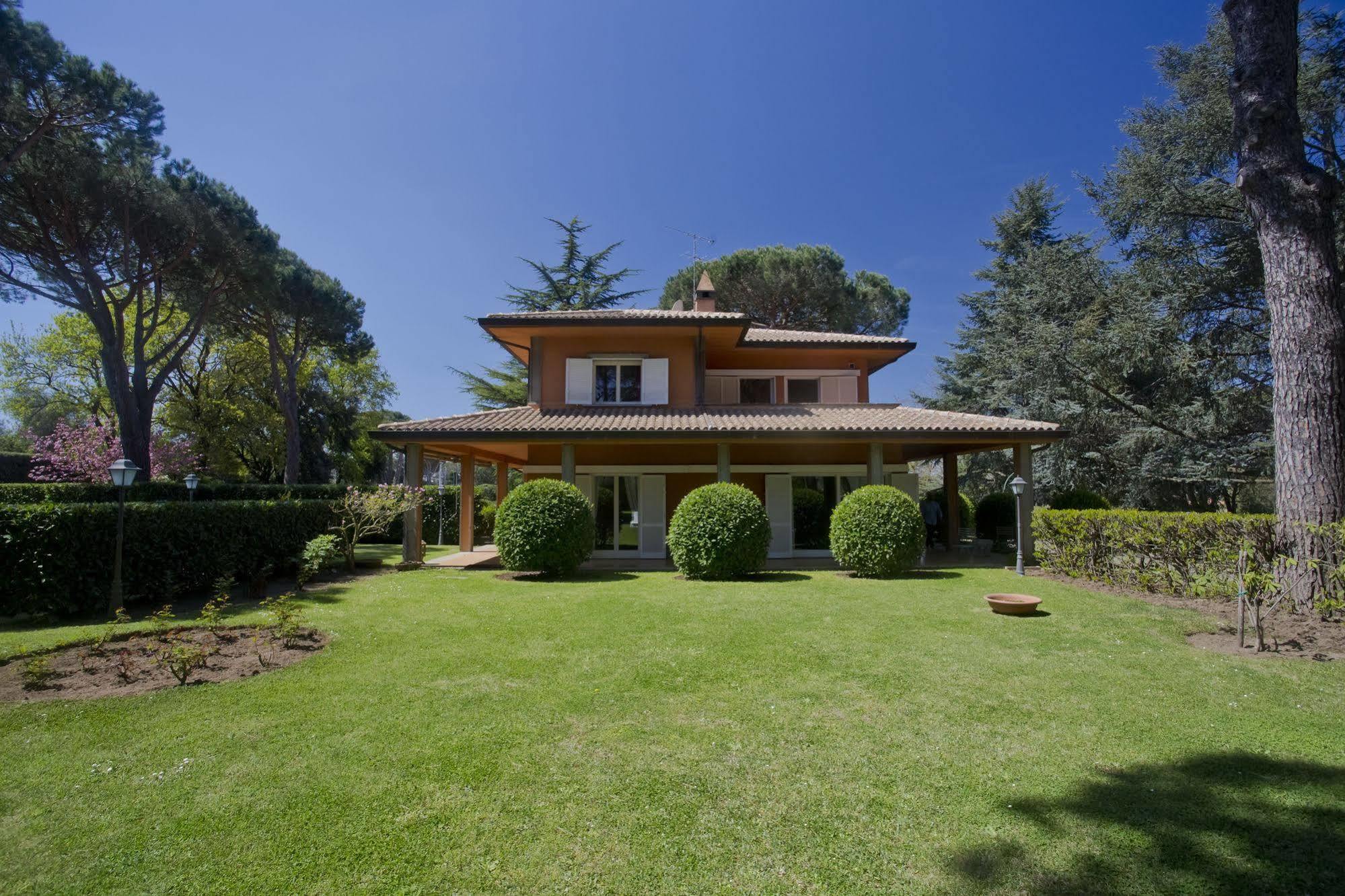 Via Pierre Villa Ciampino Kültér fotó